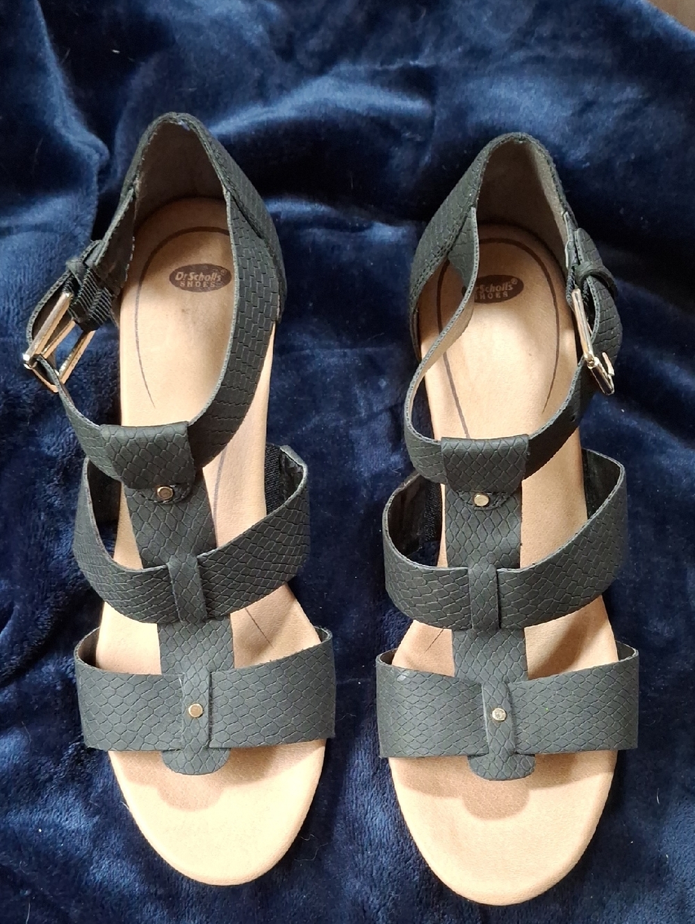 Dr. Scholl's Women's Black Textured Strappy Buckle Sandals
